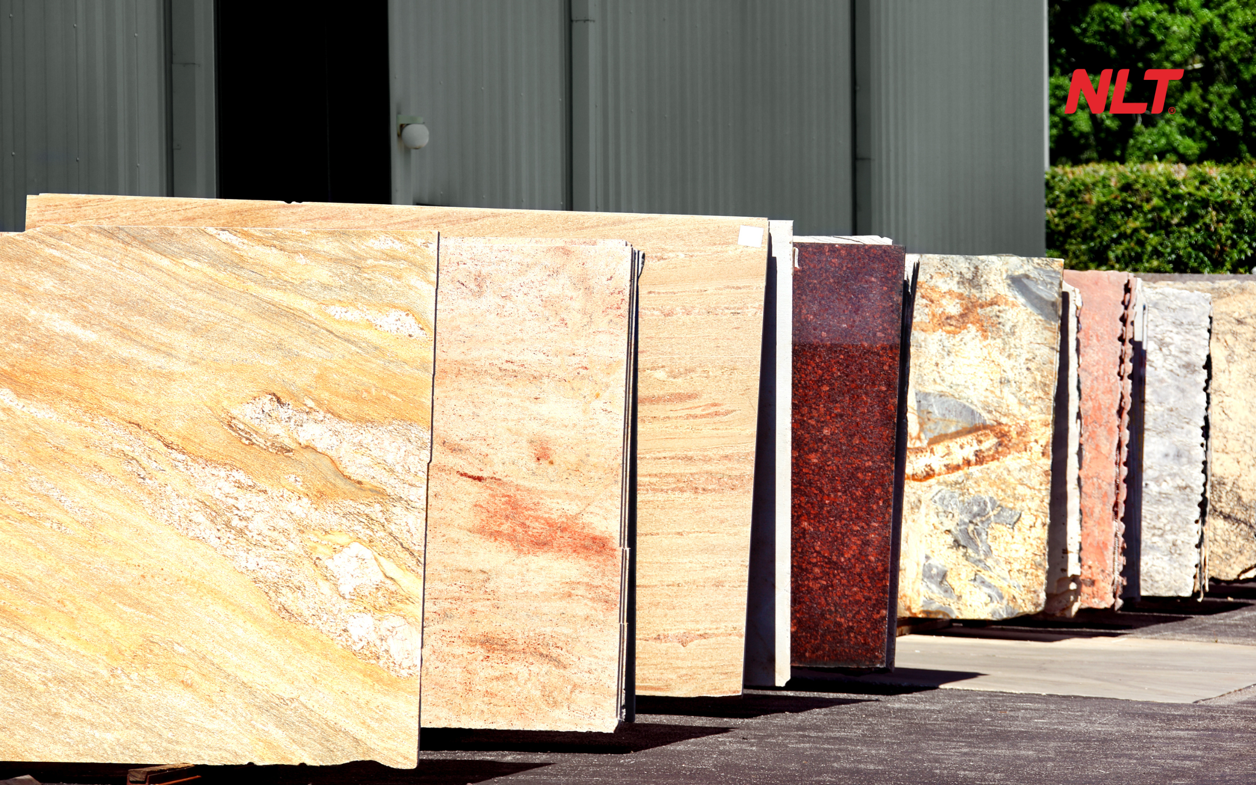 Gạch Granite Chọn tông màu theo phong cách ví dụ tối giản: xi măng/muối tiêu; sang: marble lappato